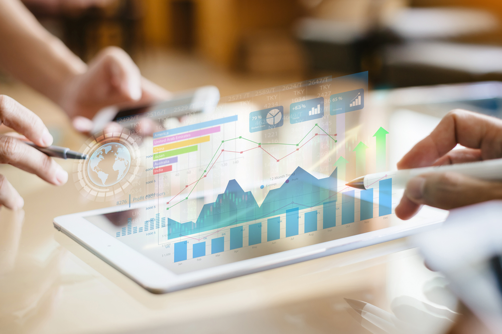 Benchmarking and Forecasting with Data Analytics in Financial Statements